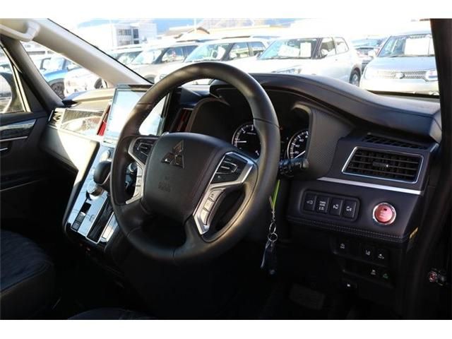 Mitsubishi DELICA D5 2019-05 15222-8