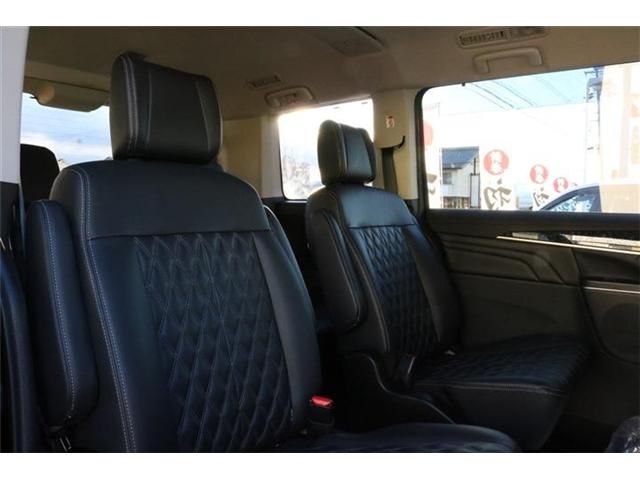 Mitsubishi DELICA D5 2019-05 15222-23