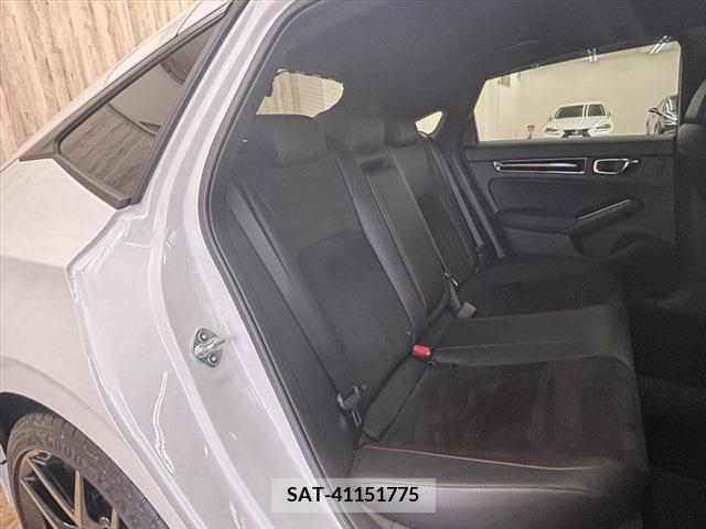 Honda CIVIC 2022-02 302708-7