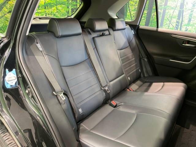 Toyota RAV4 2019-08 19830-9