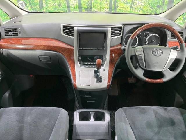 Toyota VELLFIRE 2010-10 186438-1