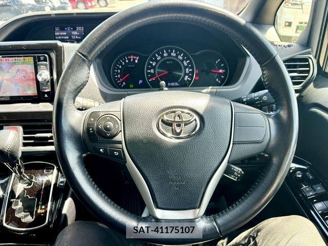 Toyota NOAH 2018-05 331332-21