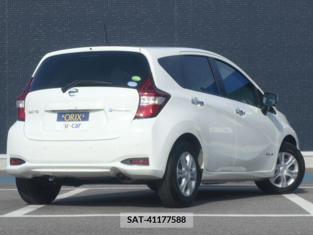 Nissan NOTE 2020-11 372361-2