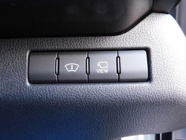 Lexus UX 2019-01 20181-23