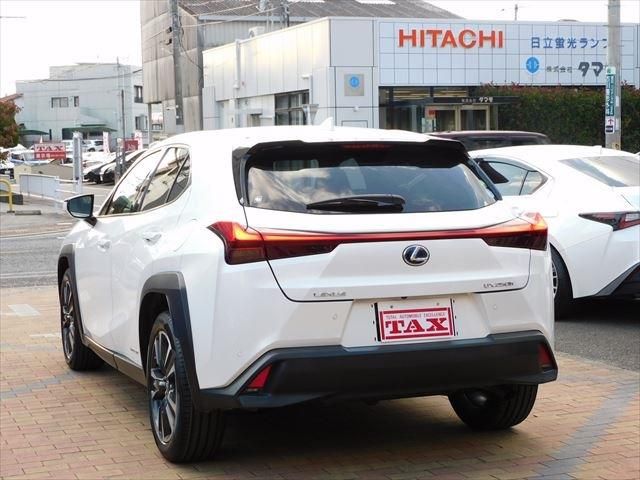 Lexus UX 2019-01 20181-3