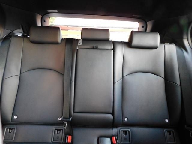 Lexus UX 2019-01 20181-15