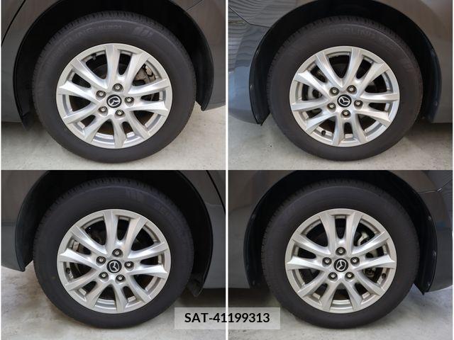 Mazda AXELA SPORT 2017-05 381864-28