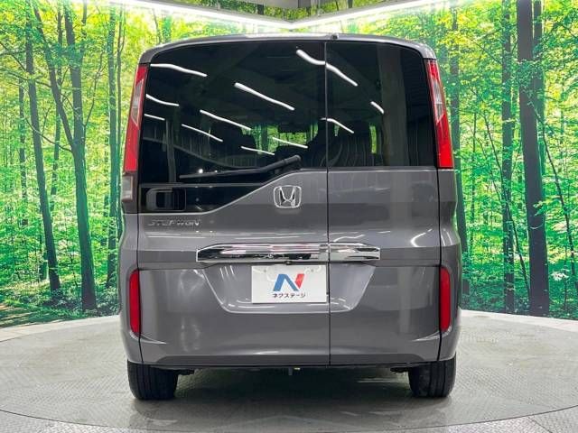 Honda e 2015-07 196049-15