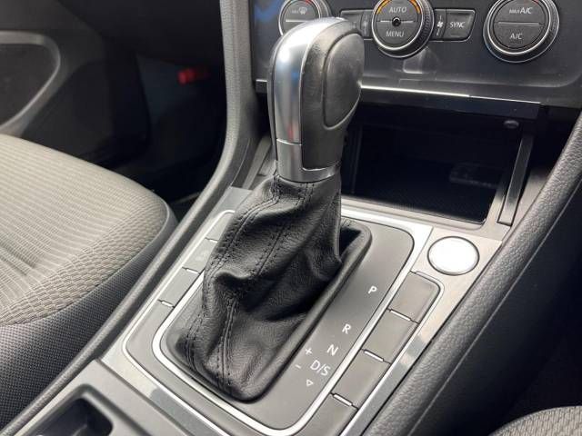 VolksWagen GOLF VARIANT 2019-04 194420-11