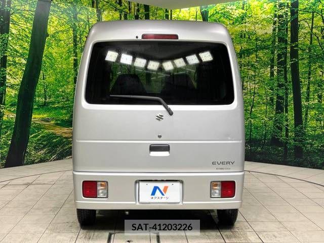 Suzuki EVERY 2009-02 337633-15