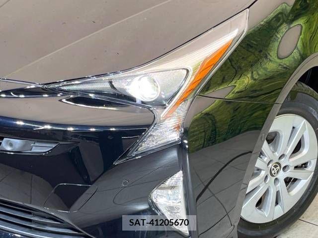 Toyota PRIUS 2018-06 366371-12