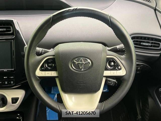 Toyota PRIUS 2018-06 366371-11