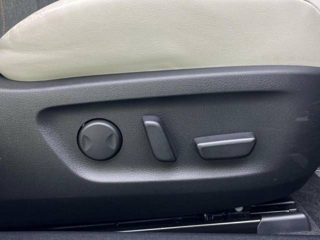 Mazda MX-30 2020-11 15394-6