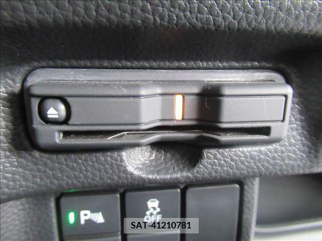 Honda N BOX CUSTOM 2021-11 307277-11