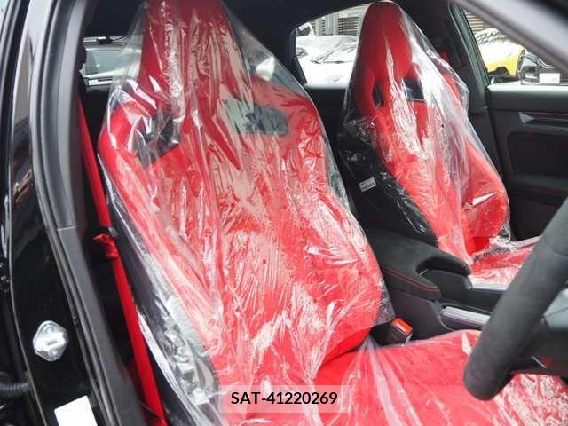 Honda CIVIC 2024-02 264483-6