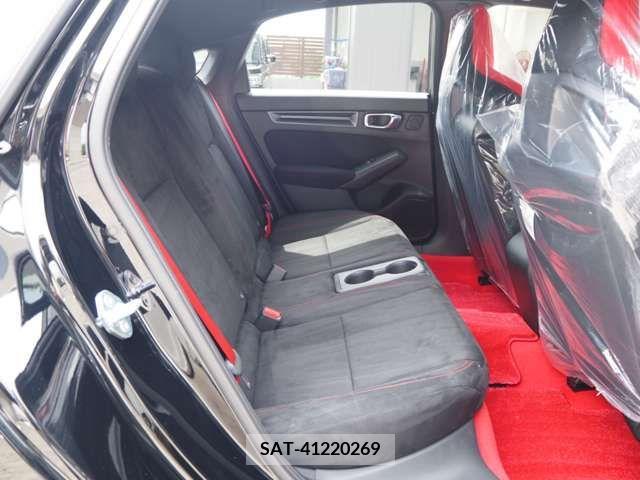 Honda CIVIC 2024-02 264483-16