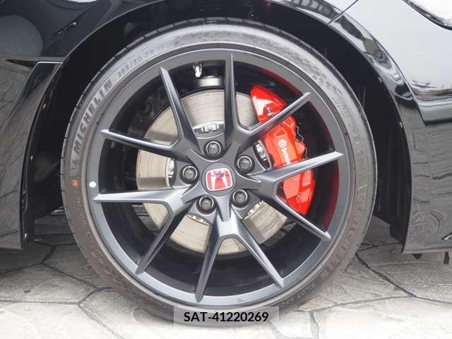 Honda CIVIC 2024-02 264483-15