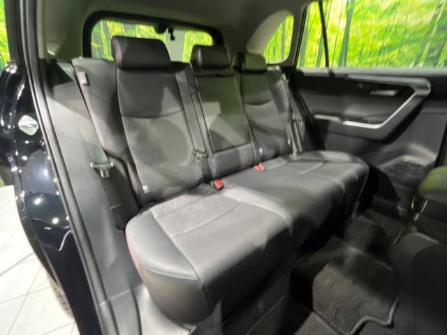 Toyota RAV4 2022-03 196221-9