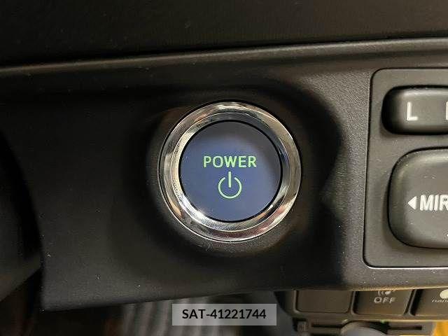 Toyota AQUA 2013-09 292015-11