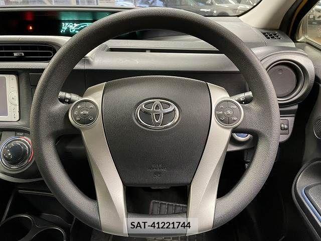 Toyota AQUA 2013-09 292015-14