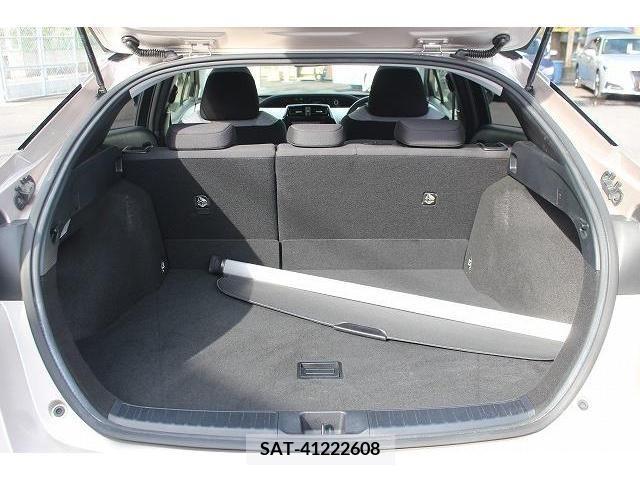 Toyota PRIUS 2016-03 386479-17