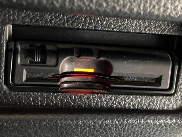 Nissan X-TRAIL 2013-01 6865-6