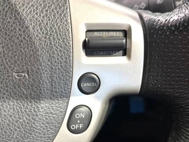 Nissan X-TRAIL 2013-01 6865-5