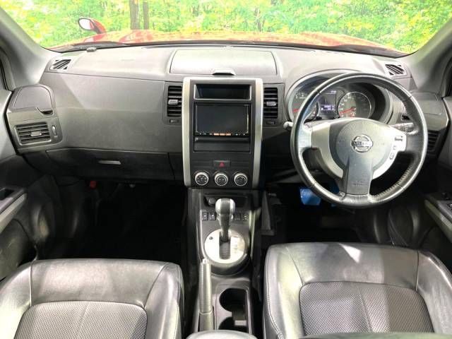 Nissan X-TRAIL 2013-01 6865-1
