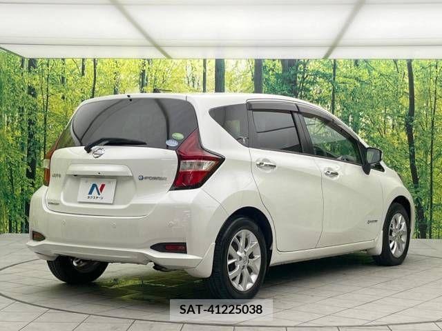 Nissan NOTE 2017-03 279975-17