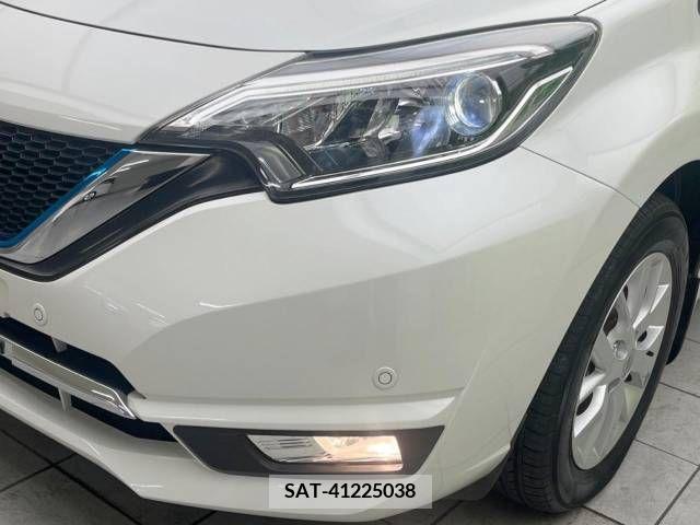Nissan NOTE 2017-03 279975-12