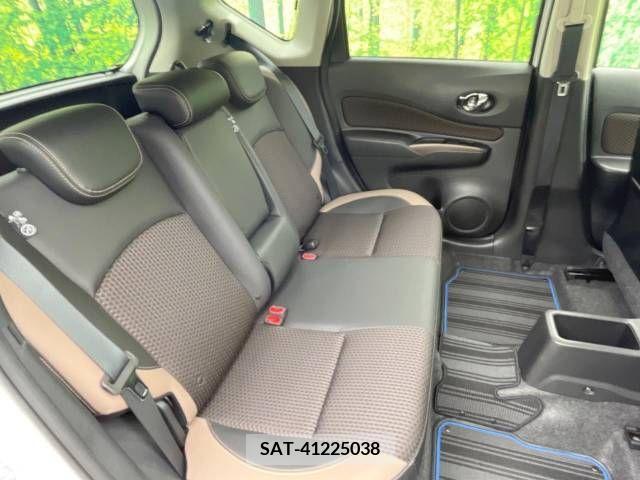 Nissan NOTE 2017-03 279975-9