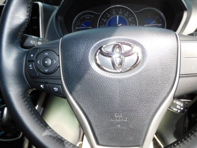 Toyota VOXY HYBRID 2020-08 10135-14