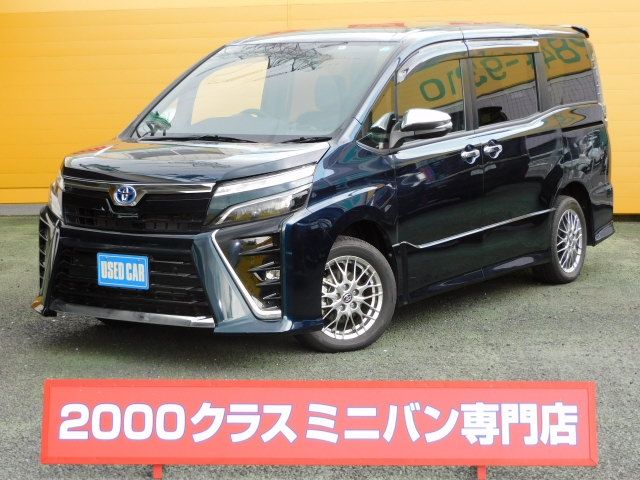 Toyota VOXY HYBRID 2020-08 10135-0