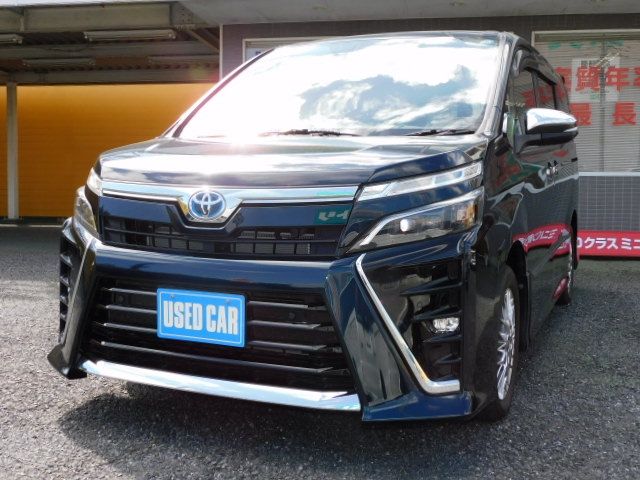 Toyota VOXY HYBRID 2020-08 10135-19