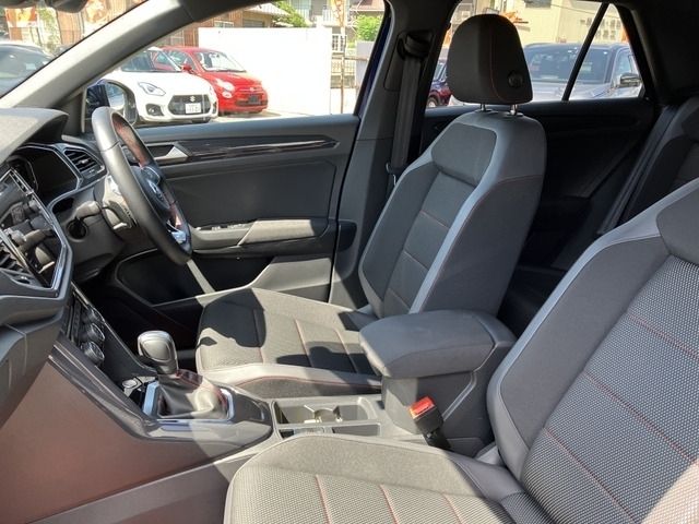 VolksWagen T-ROC 2020-10 11342-18