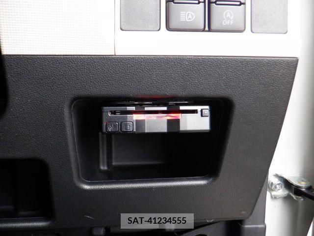 Daihatsu MOVE 2020-02 206456-8