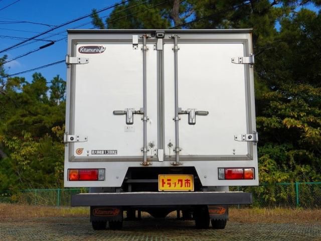 Nissan ATLAS 2018-07 195152-10