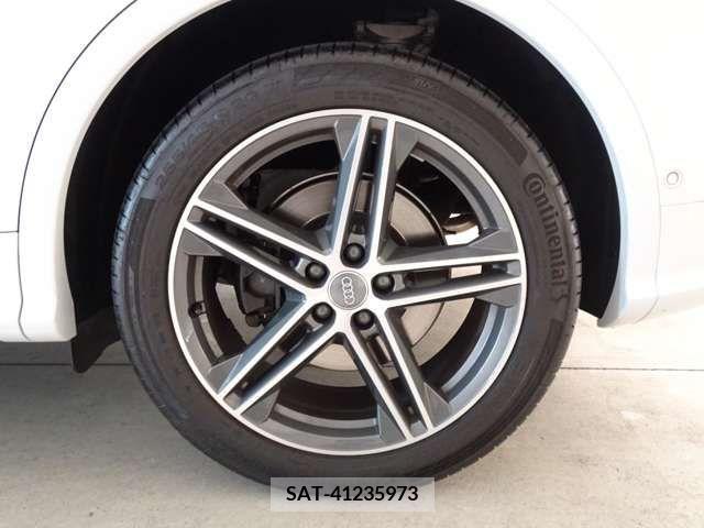 Audi SQ5 2018-08 356641-8