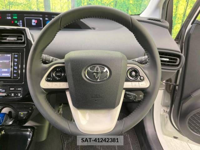 Toyota PRIUS 2018-11 281936-11