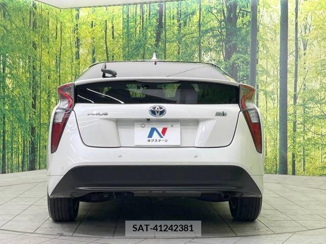 Toyota PRIUS 2018-11 281936-15