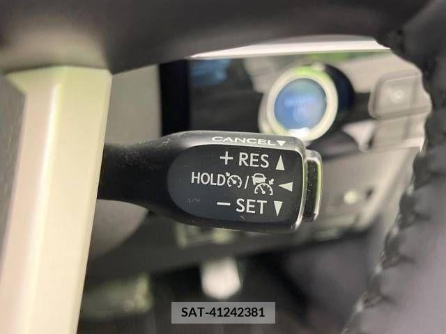 Toyota PRIUS 2018-11 281936-5