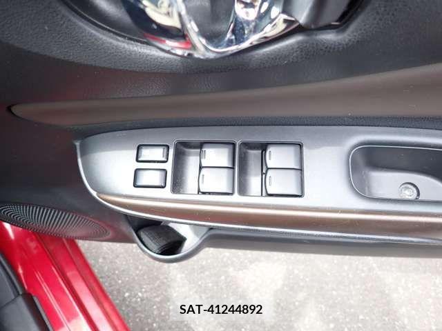 Nissan NOTE 2017-01 302413-14
