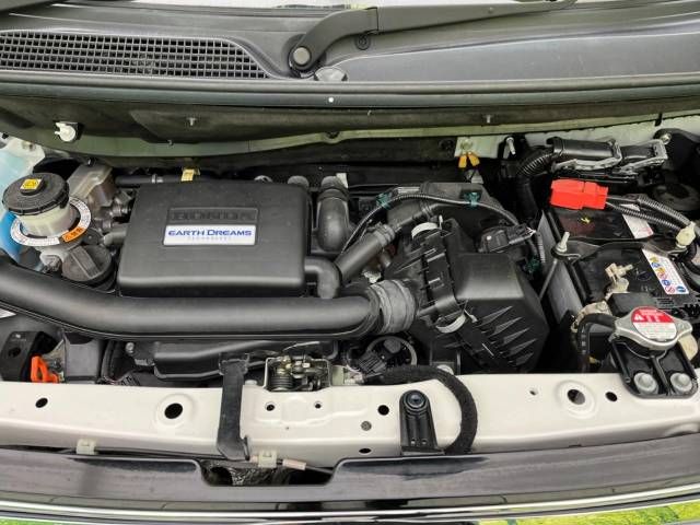 Honda N BOX CUSTOM 2019-02 182163-18