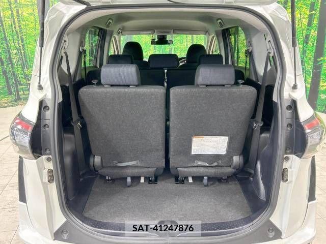 Toyota SIENTA 2015-11 220310-11
