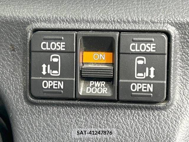 Toyota SIENTA 2015-11 220310-6
