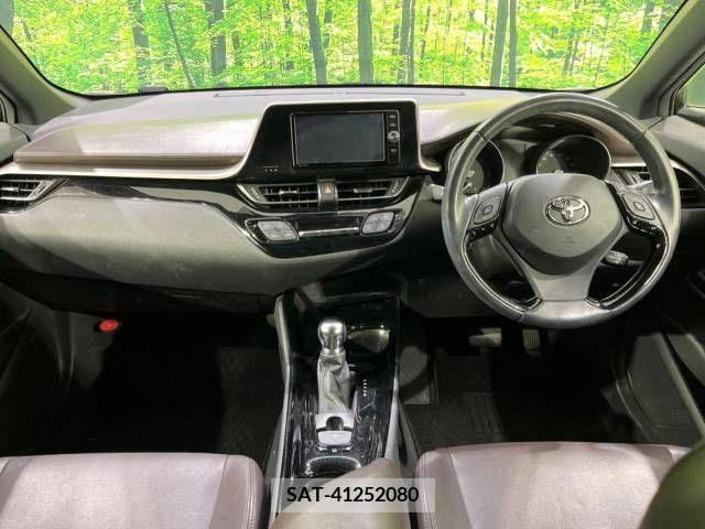 Toyota C-HR 2017-04 210948-1