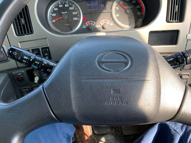 Hino S'ELEGA 2012-09 185583-5