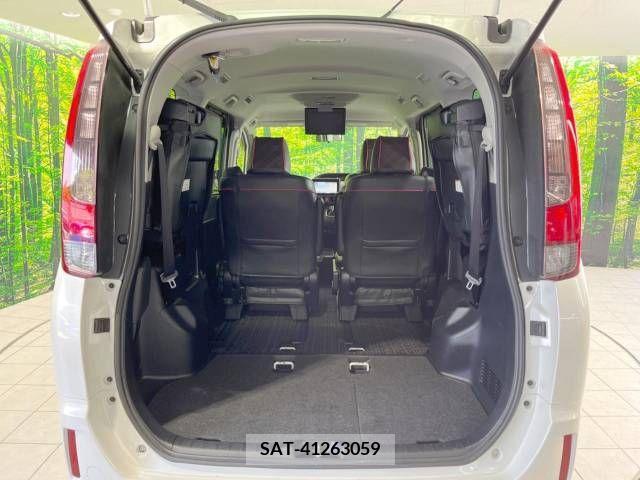 Toyota NOAH HYBRID 2014-07 381196-11