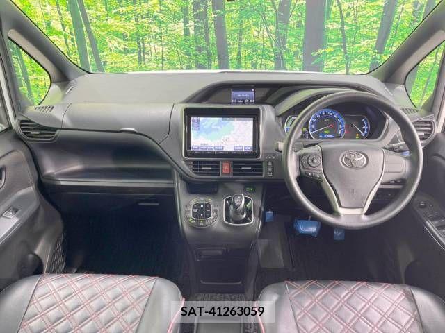 Toyota NOAH HYBRID 2014-07 381196-1