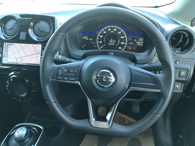 Nissan NOTE 2017-07 113-11